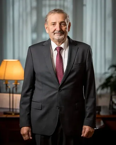 JUDr. Tomáš Fara — advokát a zakladatel Advokátní kanceláře Fara, Praha 4 — Nusle